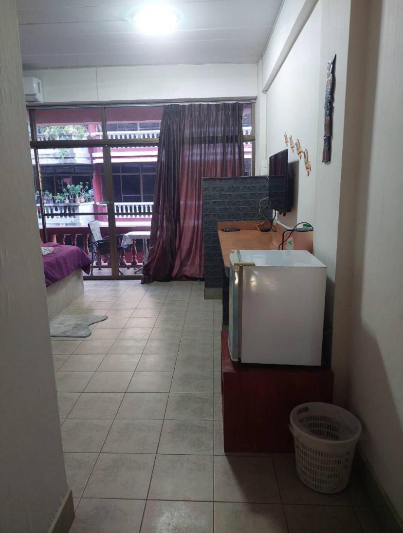 Pluemchai Guesthouse Jomtien Exterior foto