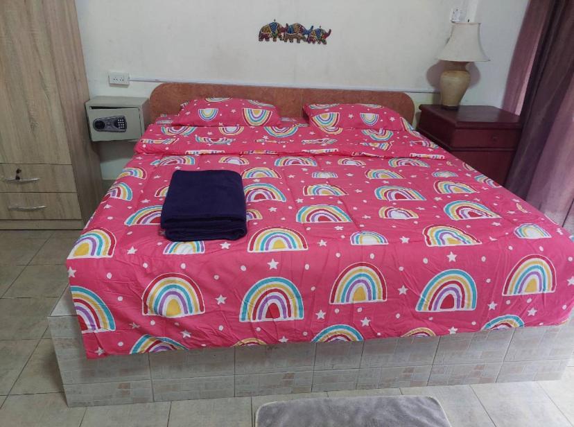 Pluemchai Guesthouse Jomtien Exterior foto