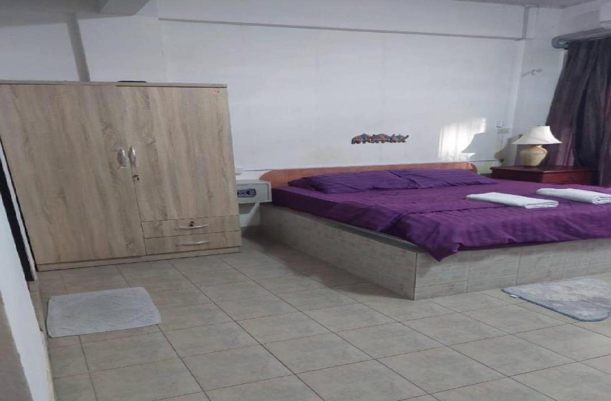 Pluemchai Guesthouse Jomtien Exterior foto